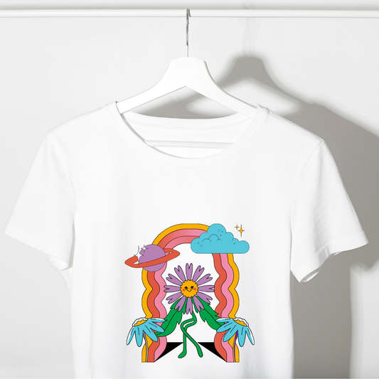 Camiseta Cosmic Bloom 🌸✨